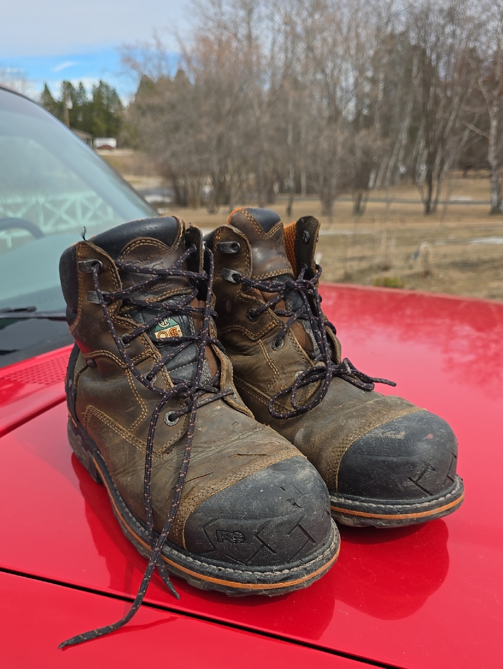 Distressed Men's Timberland Brown Leather Work Boots - Rugged Steel Toed Boots